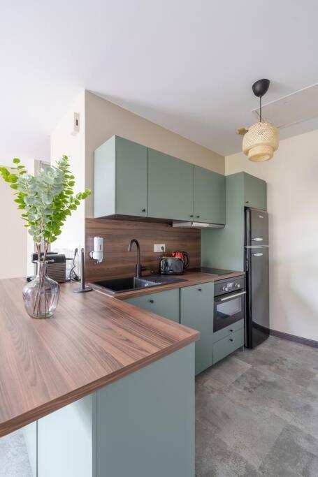 Appartement Lumineux Avec Cour Chaumont  Eksteriør billede