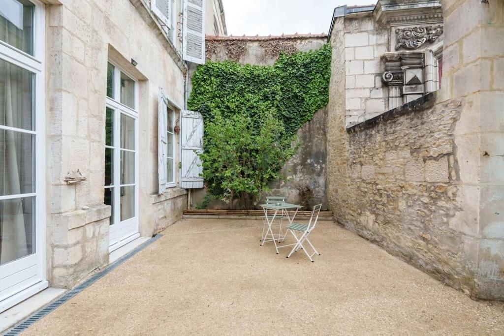 Appartement Lumineux Avec Cour Chaumont  Eksteriør billede